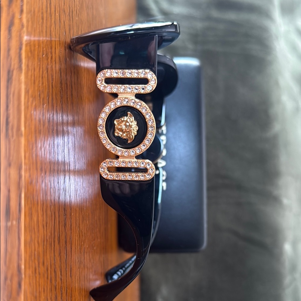 Versace Glossy Black Sunglasses - Picture 3 of 5